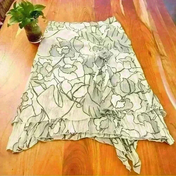 BANDOLERA Boho  Floral Pastel Green Pattern Cottagecore High Waisted Midi Skirt. - Picture 2 of 11